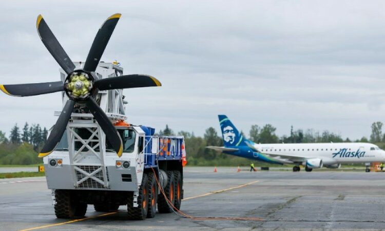The largest zero-emission aircraft will be developed by Alaska Airlines and ZeroAvia