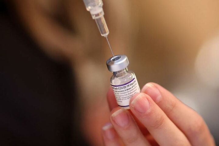 Would it be advisable for you to get the refreshed Coronavirus antibody? Here is the most recent direction for the fall